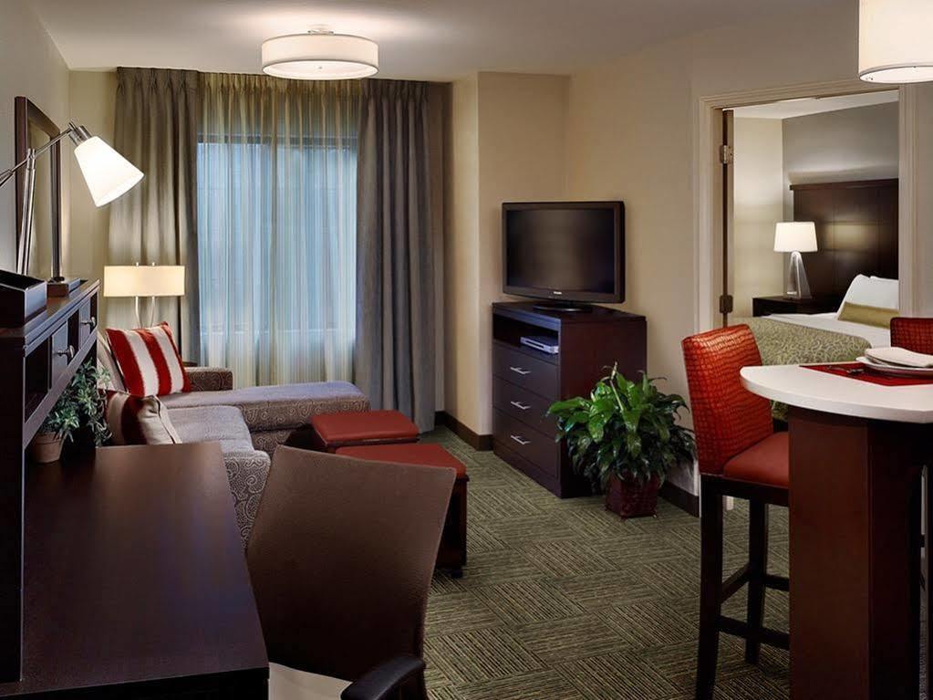 Staybridge Suites Des Moines Downtown By Ihg Exterior photo